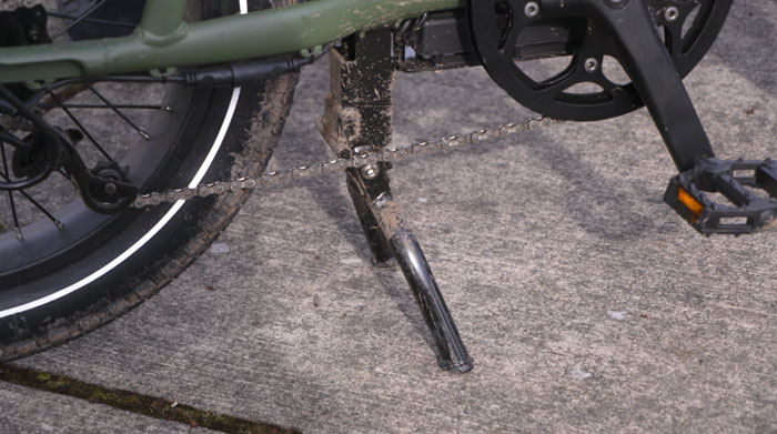 rad-runner-ebike-center-stand